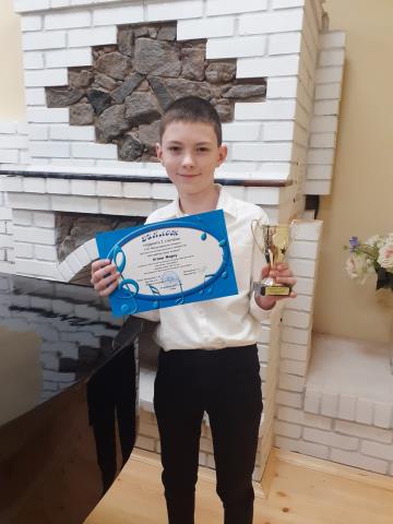 Marks Agaki - I vieta VII Starptautiskajā bērnu izpildītāju konkursā "Mūzikas burvīgās skaņas" Krievijas Federācijas Sebežas mākslu skolā.            